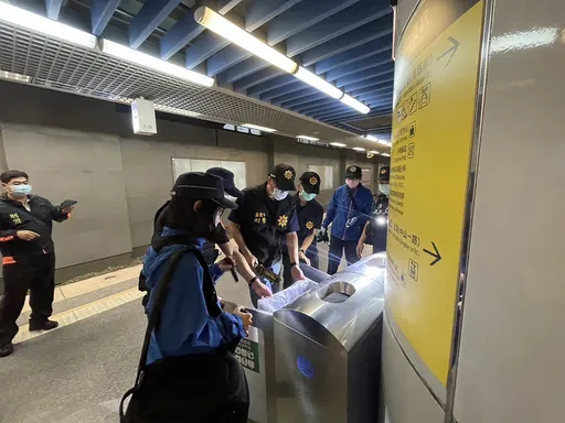 炸彈客恐嚇「引爆基隆火車站」 警地毯式搜索「查IP在境外」