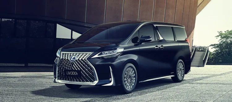 Lexus LM300h今年第一季大量新車到港，累計至3月底掛牌達419輛，3月更創下單月歷史掛牌新高達296輛。 原廠照片