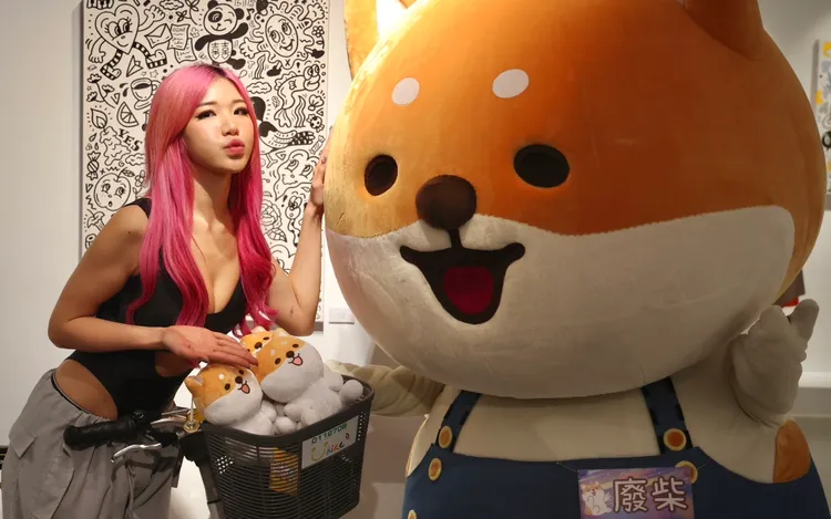 蕭佩兒與廢柴。林林攝