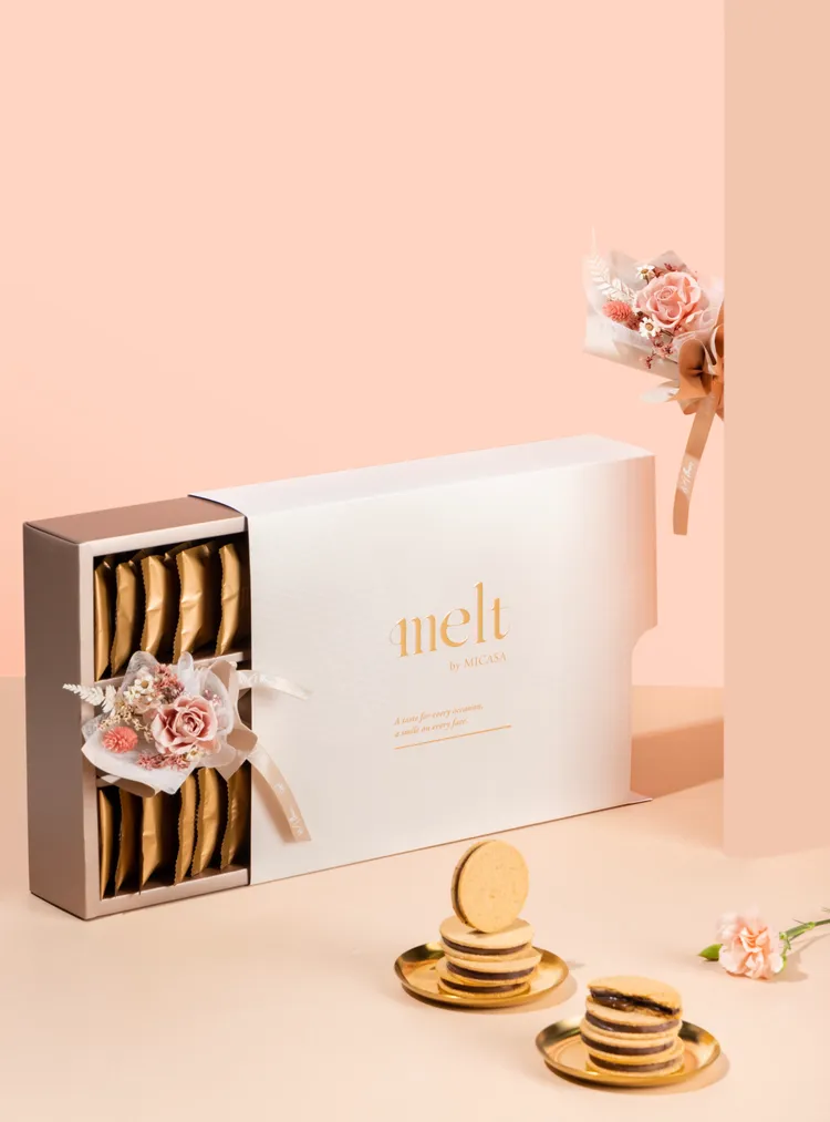 「浪漫夾心永生花禮盒」。Melt by MICASA提供