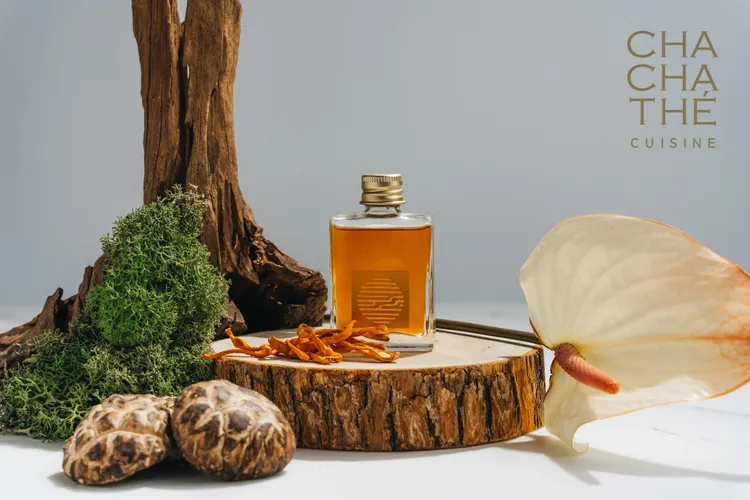 限量法式澄清熬雞精禮盒。業者提供