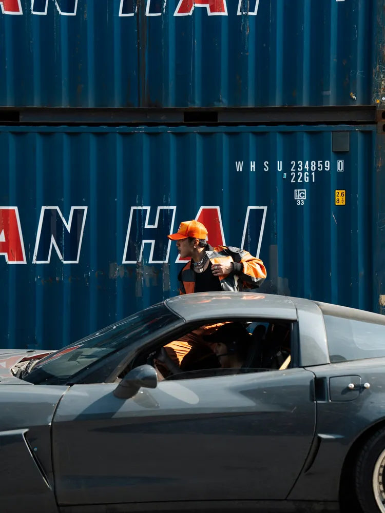 婁峻碩把MV當《玩命關頭》。