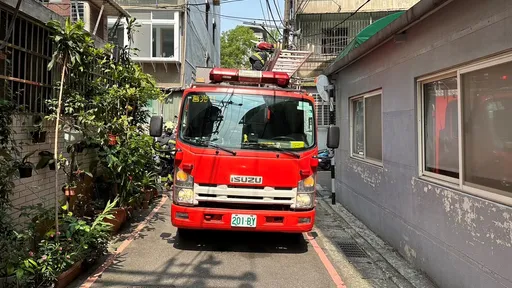 強化狹窄巷道救災效能　新北消防局舉辦搶救演練