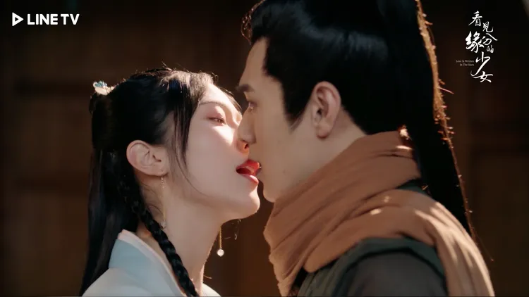 易柏辰（右）與楊欣穎這張接吻照很有想像空間。LINE TV提供