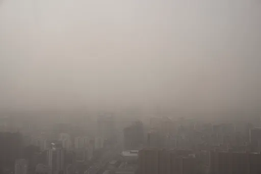 中國沙塵暴影響南方　各地空氣嚴重汙染