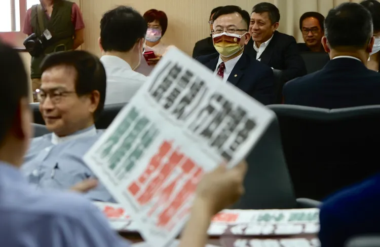 國民黨團要求陳耀祥下台。林林攝