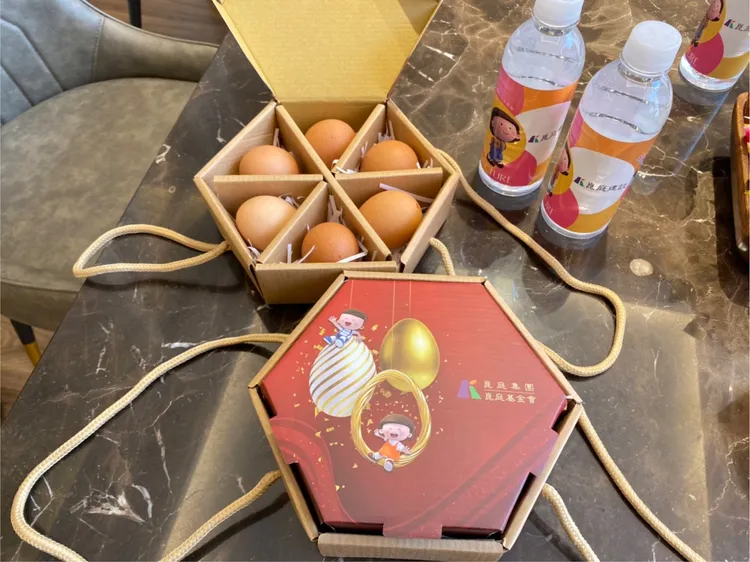 今日捐血者還可獲得雞蛋禮盒。葉家銘攝