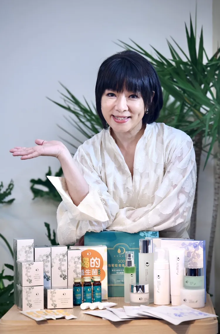 趙詠華亮麗現身記者會。林林攝