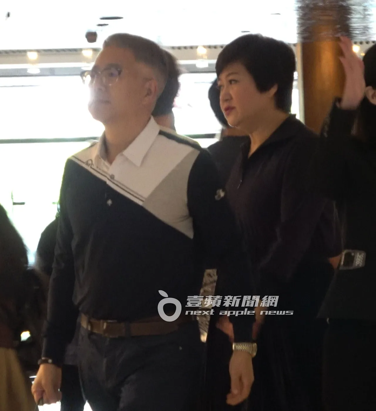 崔佩儀(右)和Sam出雙入對,形影不離。特勤中心攝