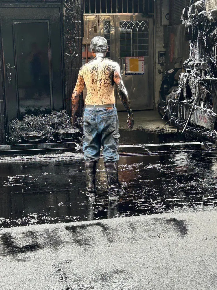 臉書「爆料公社」