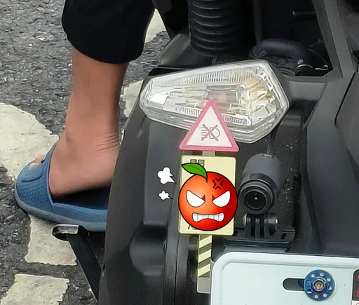 深惡痛絕!前車車尾這標語引廣大共鳴 網卻嘆:沒自知之明的人根本不會注意