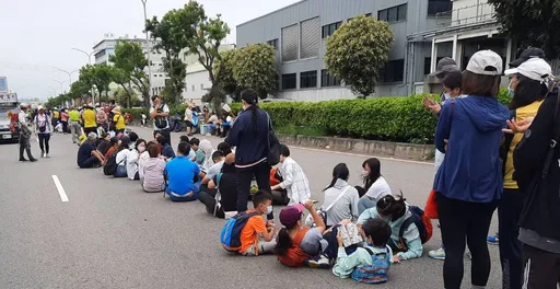 大甲媽祖遶境最後1天 信眾排4公里鑽轎底!晚間回駕鎮瀾宮安座