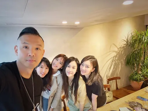 吳佩慈回台灣了!低調聚會黑范夫婦 曝近況:好久沒笑得那麼誇張