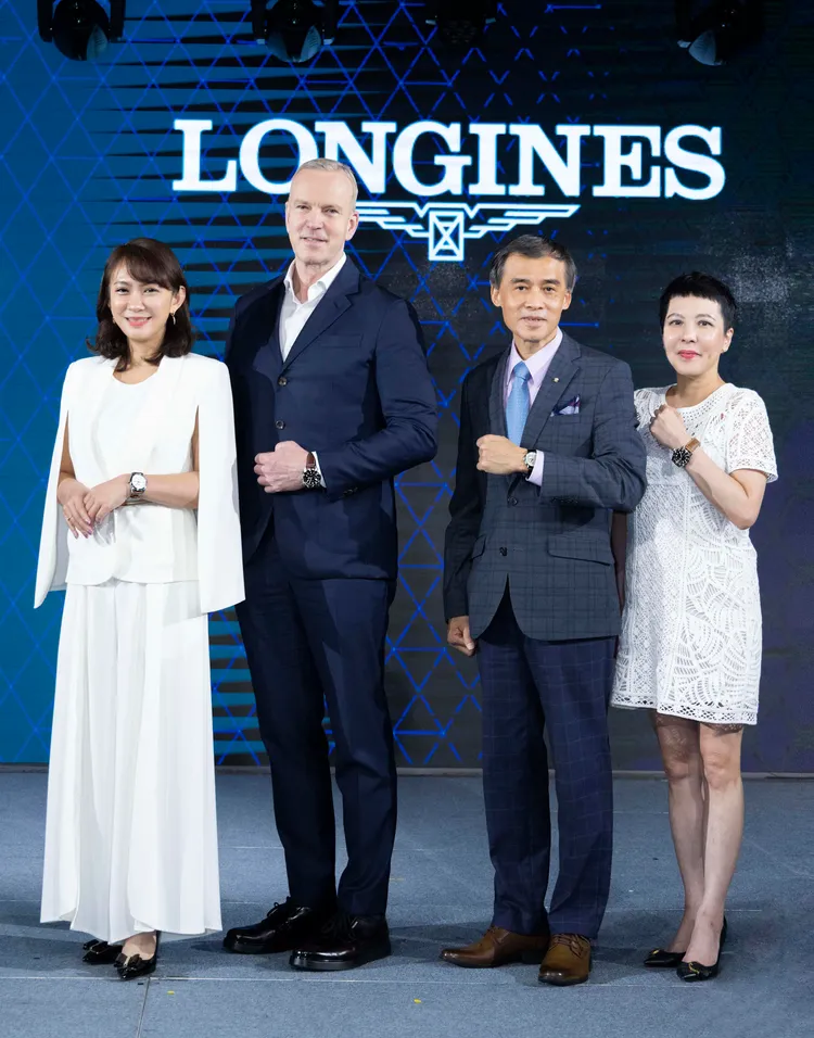 浪琴表台灣區副總經理Teresa Chang（左起）、浪琴表全球總裁Matthias Breschan、鐘錶專家曾士昕與Swatch集團台灣區總經理Christy Lai，一同見證新品上市。品牌提供