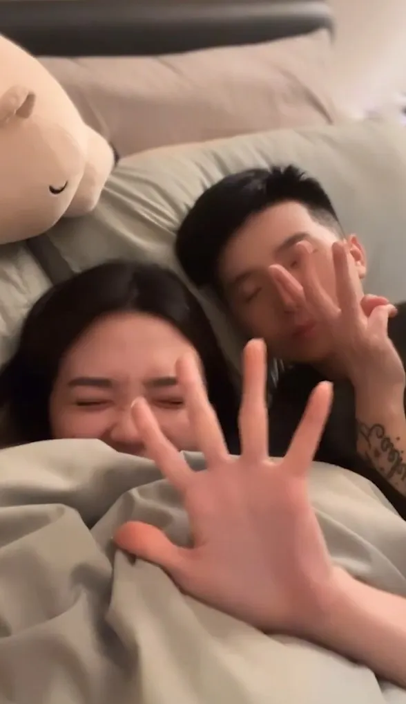 默契不同沒關係，改玩猜加總數字。IG@abby_0999 提供