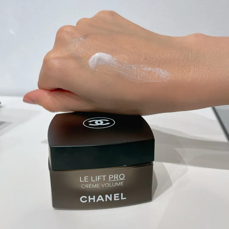 逆齡高效彈力修護霜，50g／6100元。張家玲攝