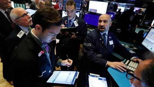 美股早盤費半帶頭殺、道瓊跌逾百點 台積電ADR摔1.9%