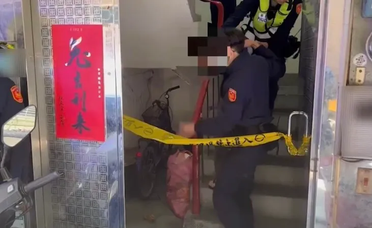 警方在現場拉起封鎖線。翻攝畫面