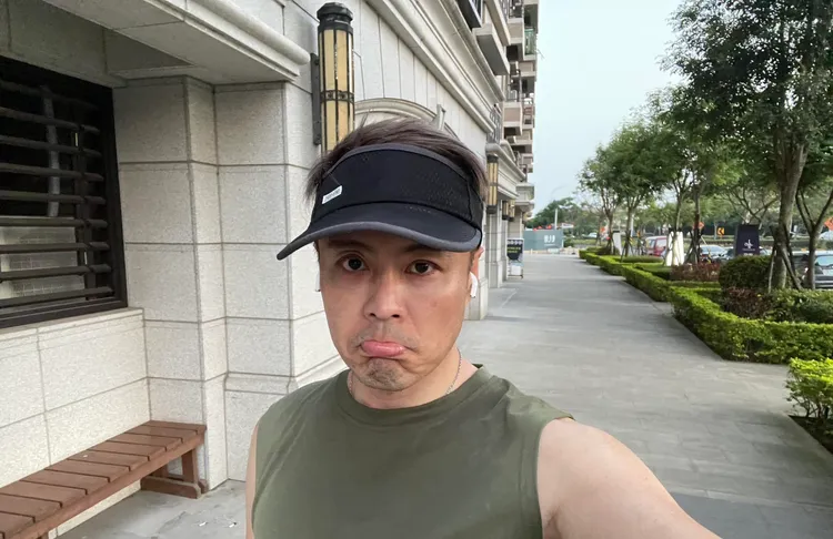 吃到好市多毒莓果，讓劉至翰超傻眼。翻攝自劉至翰臉書