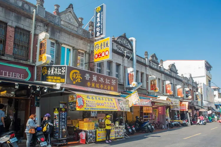 藝術家奈良美智曾造訪旗山老街。觀光局提供