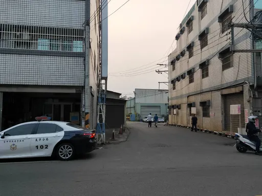 台中太平爆移工衝突釀1人腿刀傷 地上竟有5顆子彈!警查證「係假ㄟ」