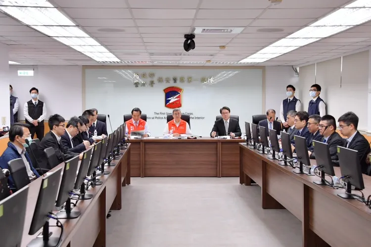 陳建仁指，政府對於打詐所需的人力與設備，都會給予最大支持。政院提供