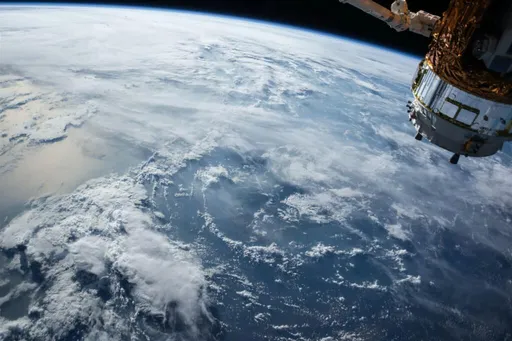 中國發射衛星 火箭殘骸落點曝光!台灣北方警示區航路一度淨空