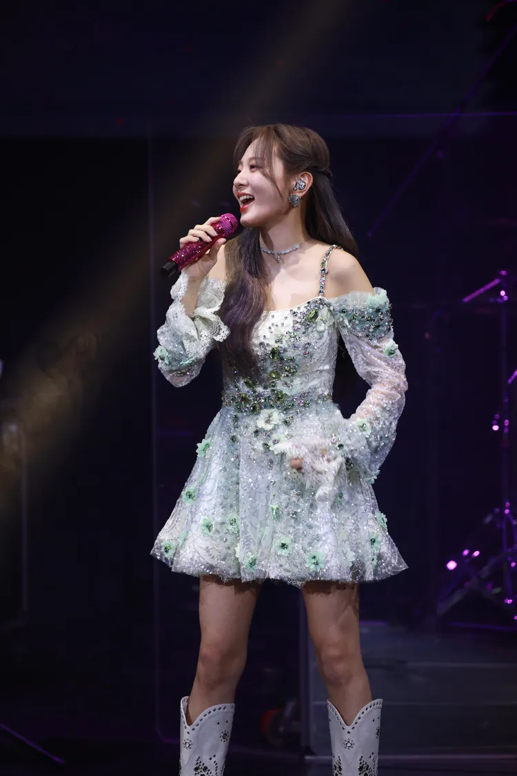 安智煐獨厚台粉，搶先演唱明天要推出的新歌。日出娛樂提供