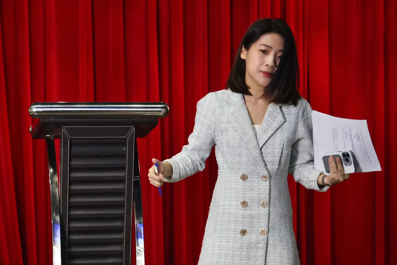 徐巧芯今表示「對比跟互比民調,我都領先費鴻泰」。資料照片,林林攝