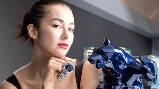 「全球最暢銷藝術家」在腕錶上玩雕塑 聯手HUBLOT造限量款!品牌加映藝術展