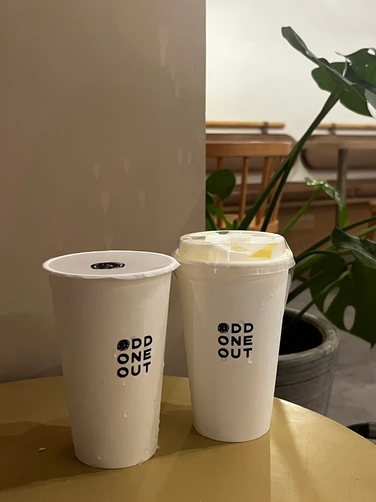 現場提供奶茶節冠軍Odd One Out的招牌緋紅烏龍鮮奶茶家奶蓋。業者提供