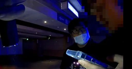 芦洲男摩铁浑身酒味遇警盘查　手机「一个move」掉出毒咖啡包惨了