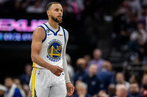 NBA衛冕軍勇士麻煩了！客場再輸國王　柯瑞生涯首次0比2落後