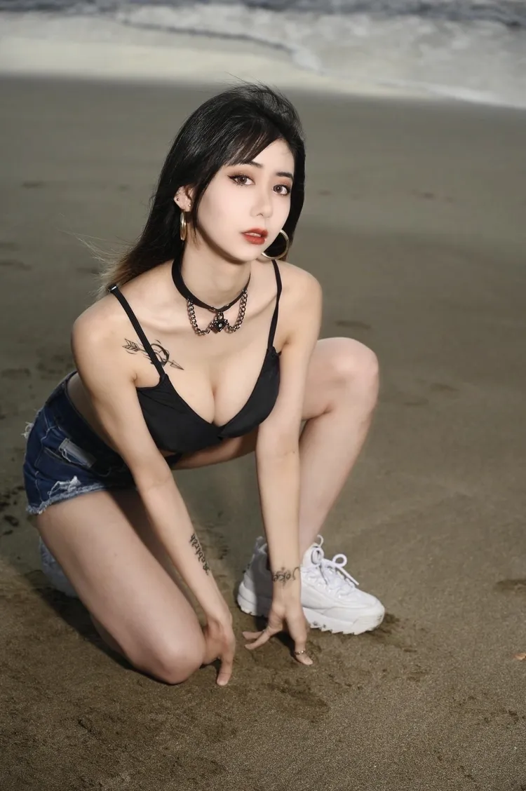 性感妖姬Victoria GN暱稱：Victoria Instagram：victoria90919。業者提供