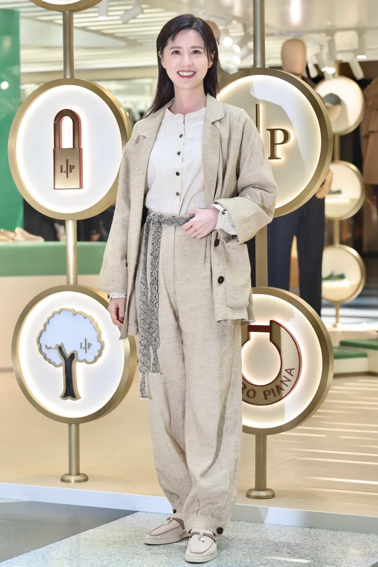 剛出了攝影集的女星林予晞，笑說對這次Loro Piana x 玄彬的聯名系列深感好奇，直言想知道這個「內外兼修的男人會做出什麼樣東西」。林林攝