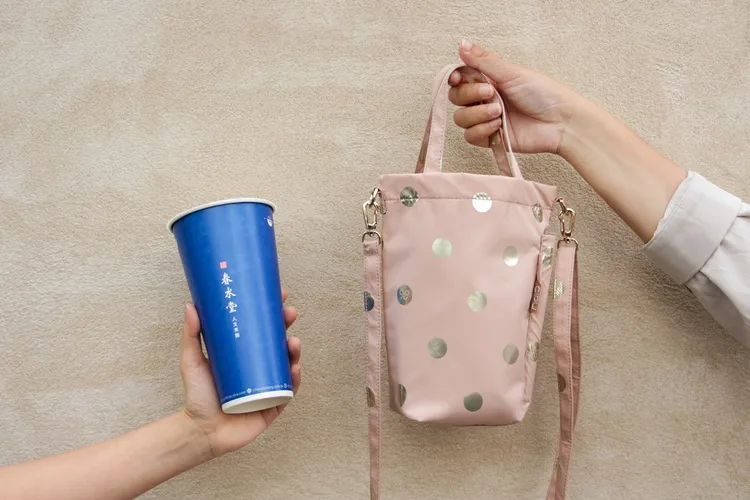 春水堂x CiPU喜舖「珍珠奶茶隨行包」。業者提供