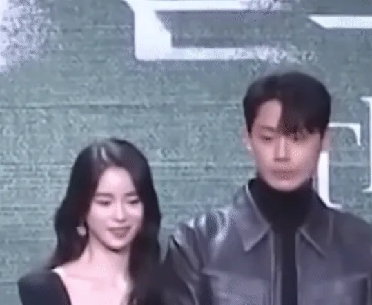 宋慧喬表情讓網友笑翻。翻攝開心吃魚微博