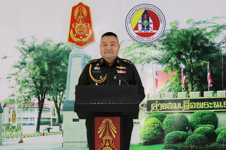 軍方忽然發現程序有錯誤，今天緊急開記者會道歉。pptvhd36