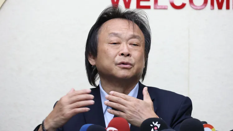 王世堅昨天一度表示，自己如果輸了，會幫助贏的人。莊宗達攝