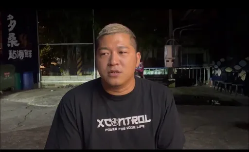 八大妹被泼热汤毁容　草爷联系上了！看到伤势心疼发声：全力救助