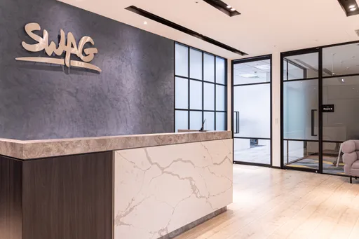 成人平台SWAG祭200萬年薪徵才　員工「上班可以色色」