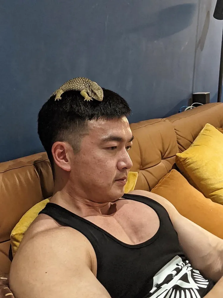 李沛旭把草巨當女兒對待。翻攝自李沛旭臉書