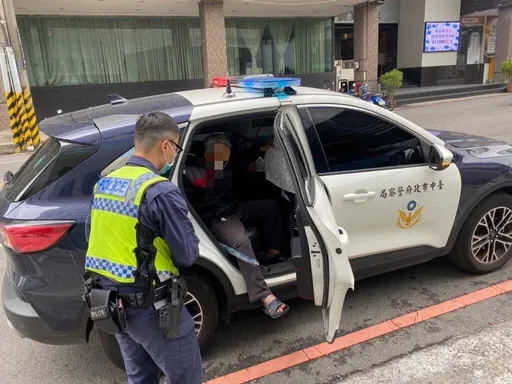 房被兒賣掉!租屋處房東拒供奉祖先牌位 老夫妻帶全部家當夜宿超商