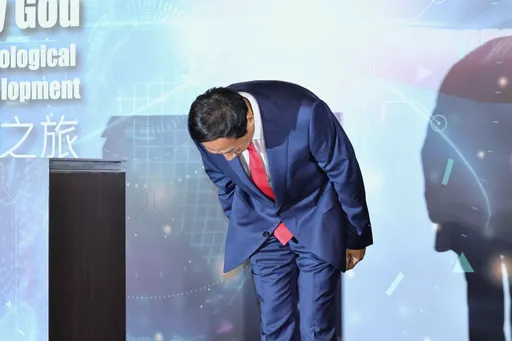 郭台銘宣布投入藍總統初選！內鬥戲碼將重演？　挺侯大咖這樣說