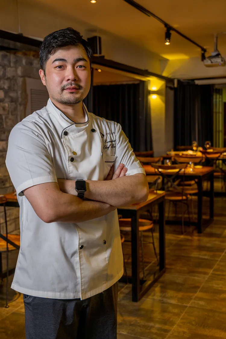 廚藝總監Bally佘玟霖先後曾在台中「樂沐」與台北「RAW」餐廳服務過，擅長法式料理。業者提供