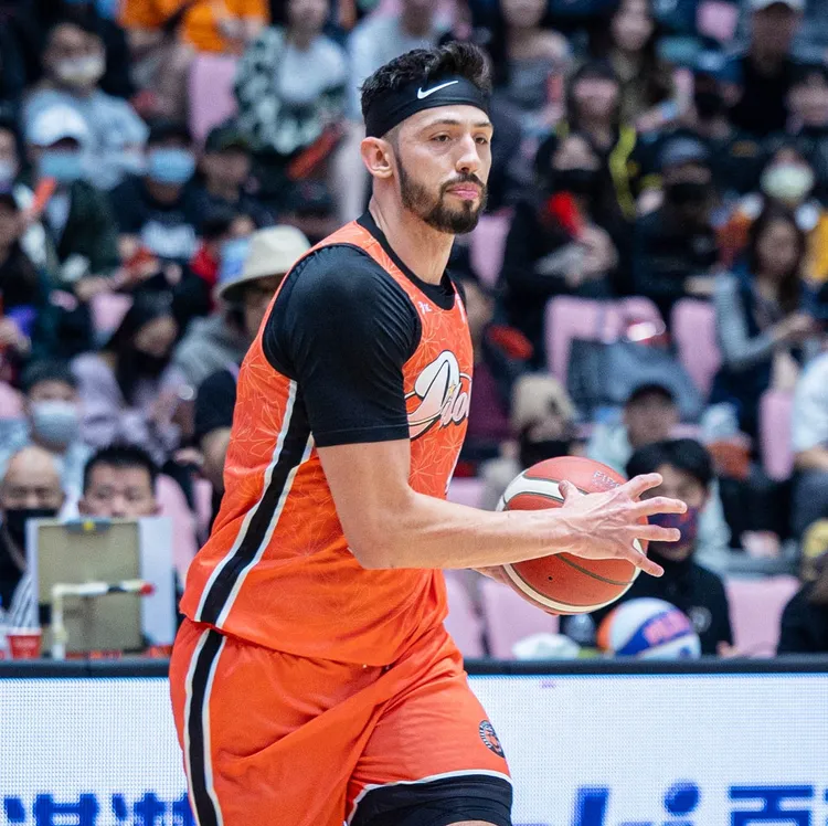 沃許本攻下全場最高的38分。PLG