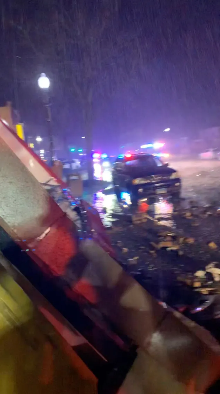 警方到場處理。路透社