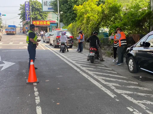 芦洲警严抓噪音车违规改装 只为引人注意!驾驶挨罚:再也不玩了