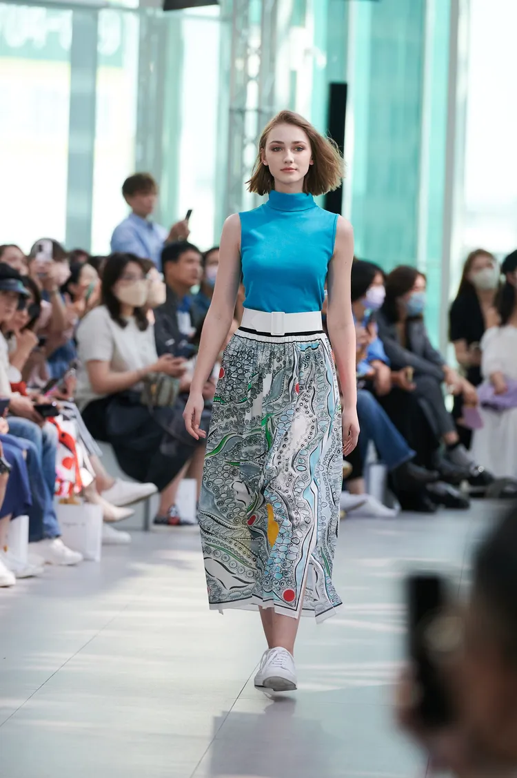 agnès b. 2023春夏系列大秀。品牌提供