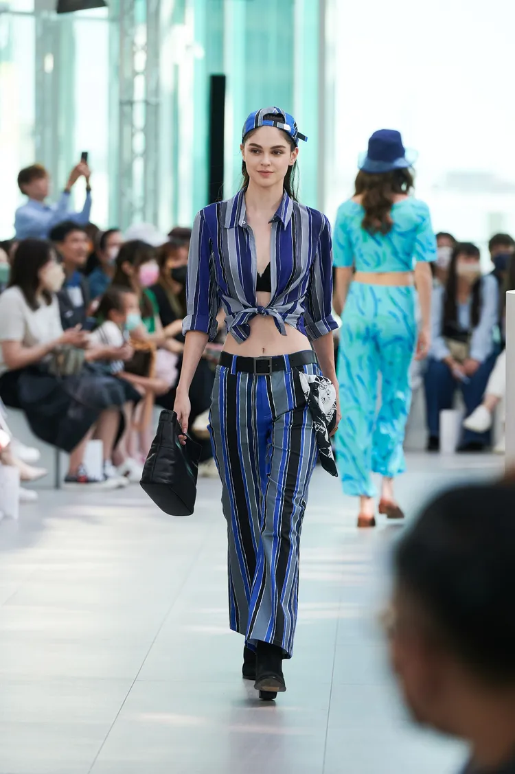 agnès b. 2023春夏系列大秀。品牌提供